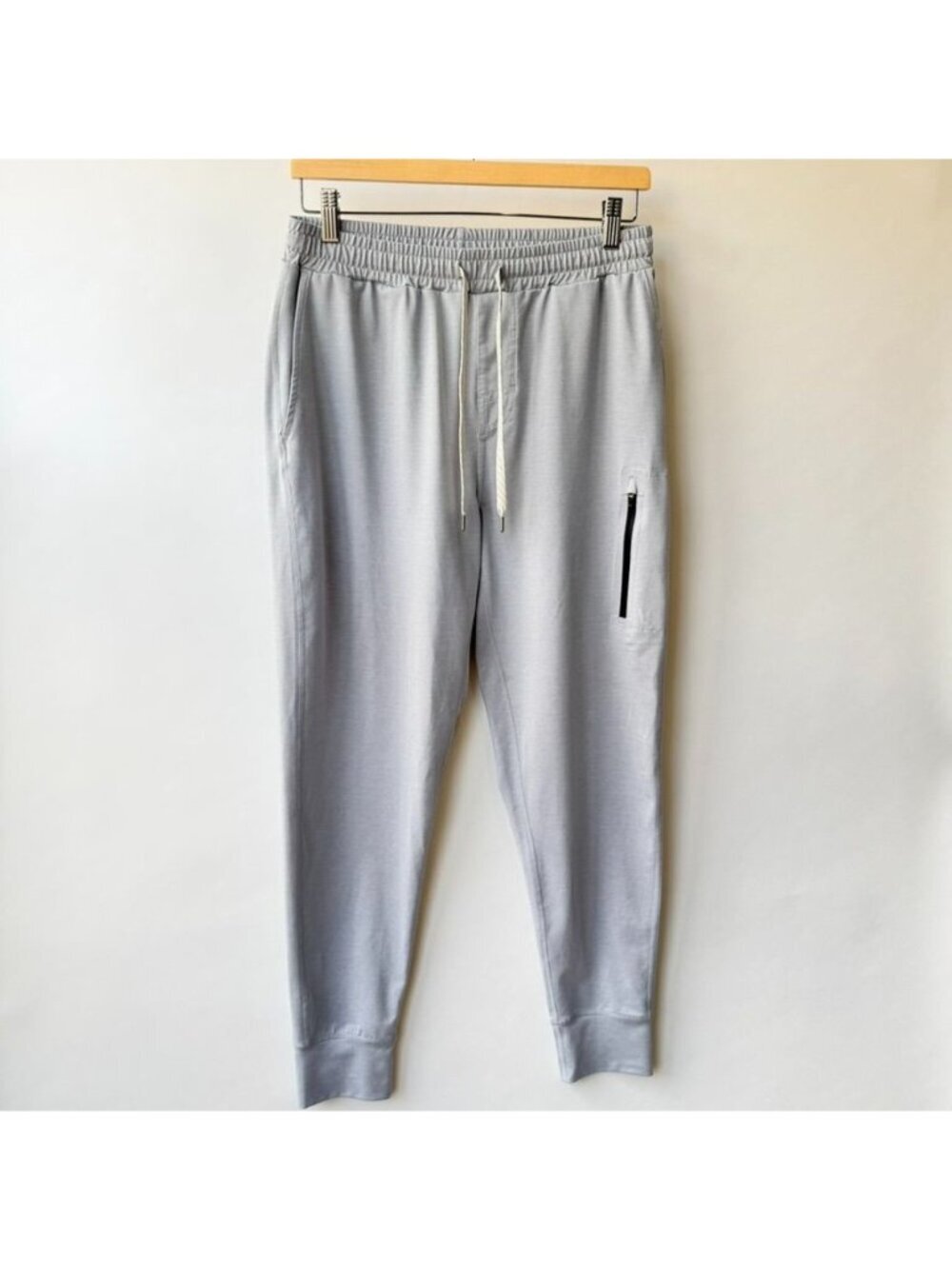 Vuori Sunday Performance Jogger Pants Men's Size M Gray B201